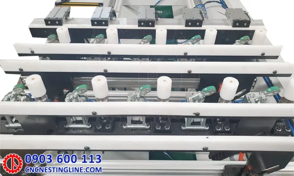 Bàn làm việc | Quốc Duy