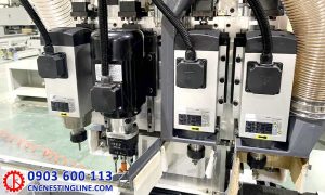 4 trục gia công chiều dọc máy khoan phay CNC bản lề ổ khóa