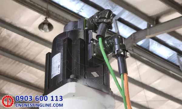 Động cơ servo máy phay tiện gỗ CNC 32 đầu | cncnestingline