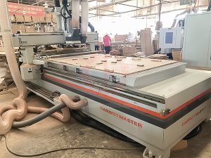 Máy CNC 1 đầu 12 dao tại Bình Dương