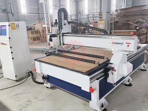 Máy khắc gỗ 1 đầu 1325 CNC tại Đồng Nai