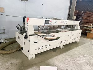 Máy khoan ngang CNC tự động tại Hà Nội