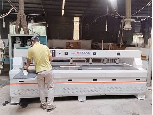 Máy khoan ngang CNC tự động có trục Z tại Hưng Yên