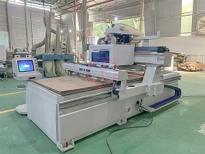 Máy phay CNC router tại xưởng Bình Dương | Quốc Duy