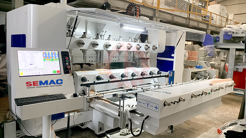 Máy phay khoan CNC 8 trục 32 dao | Quốc Duy