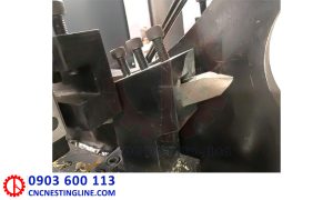 Dao tiện máy CNC 4 đầu | Quốc Duy