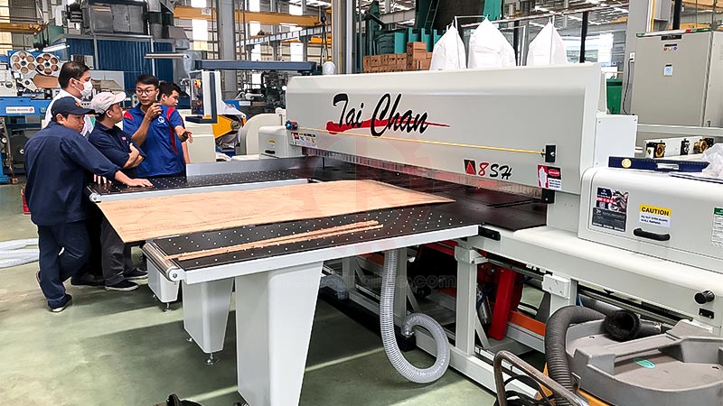 Đơn vị bán máy cưa panel saw uy tín