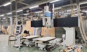Giao máy CNC gỗ 5 trục tại Thăng Long
