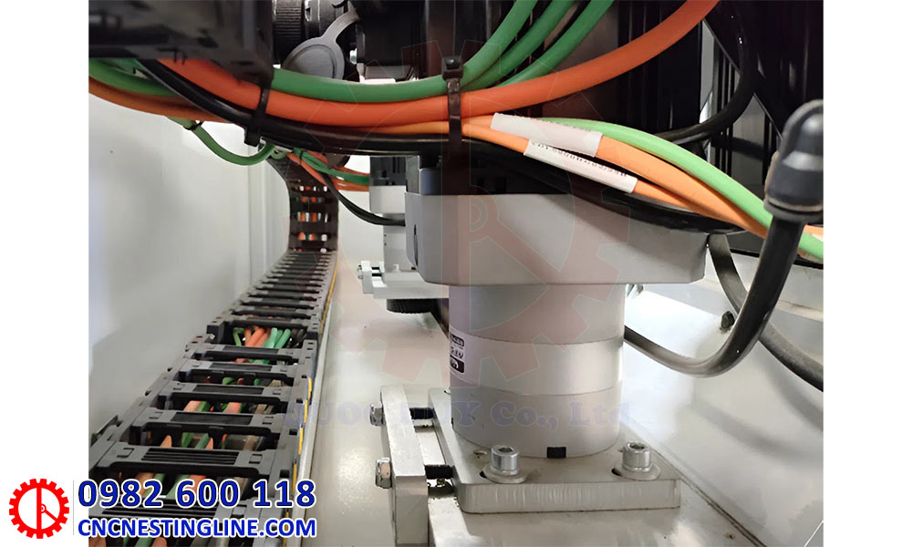 bo-giam-toc-may-khoan-van-cnc-6-mat Bộ giảm tốc máy khoan ván CNC 6 mặt