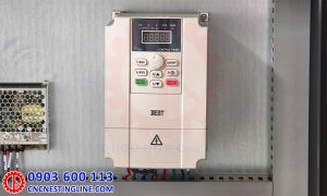 Biến tần máy CNC gỗ 1 đầu | CNC Nesting Line
