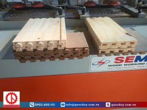 MÁY PHAY MỘNG MANG CÁ ĐUÔI ÉN CNC - CNC 700 8 Máy phay mộng mang cá CNC ngành gỗ | Quốc Duy