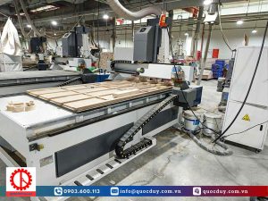 MÁY KHẮC GỖ CNC 4 ĐẦU BÀN HÚT CHÂN KHÔNG - SFDWT 1325 VC 2 Chạy giao máy đục gỗ CNC 4 đầu tại Đồng Nai | Quốc Duy