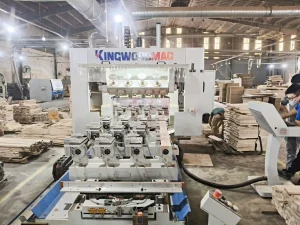 MÁY CNC 4 TRỤC 16 DAO KẸP XOAY 180 ĐỘ (6 BÀN LẬT) – KW T4X4 24S 2 Máy CNC 4 trục 16 dao kẹp lật giá tốt | Quốc Duy