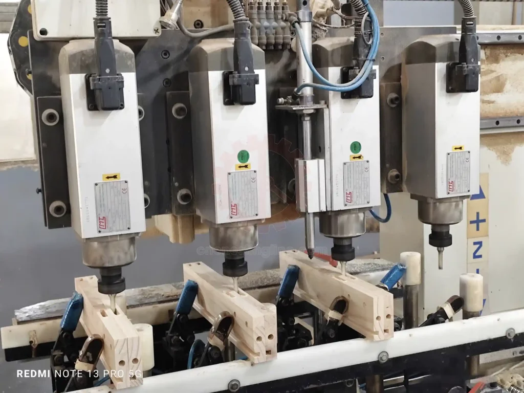 Máy phay mộng âm CNC 4 đầu gia công | Quốc Duy